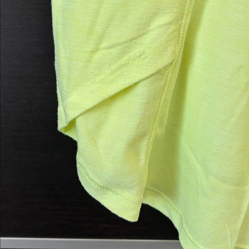 Old Navy Girls Breathe On Active Side Wrap Tank Top in Light Bulb Neon